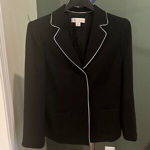 Casual Corner Black and White Blazer with Elegant Trim